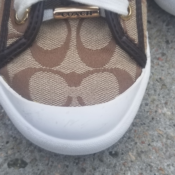 ***SOLD*** Coach Women Tennis Shoes - Picture 9 of 9